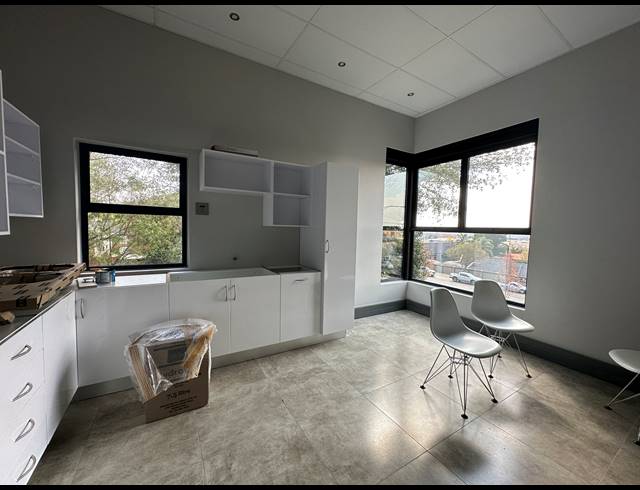169M² OFFICE TO LET IN CENTURION CENTRAL